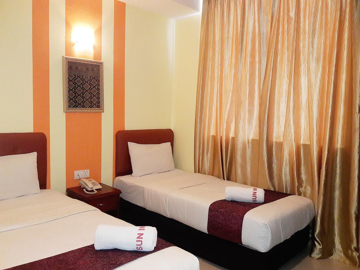Sun Inns Hotel D'Mind เซอรีเคมบางัน ภายนอก รูปภาพ