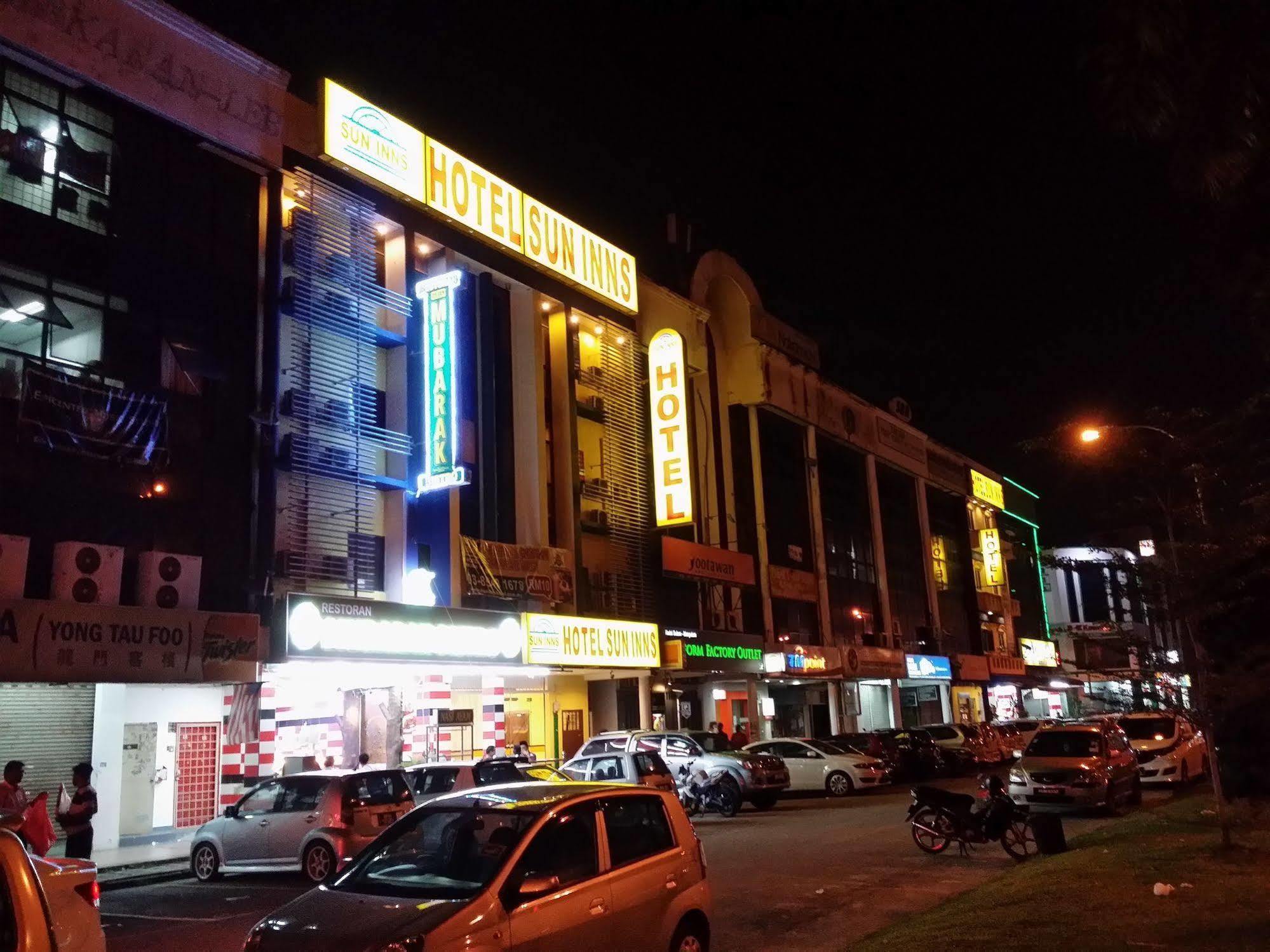 Sun Inns Hotel D'Mind เซอรีเคมบางัน ภายนอก รูปภาพ