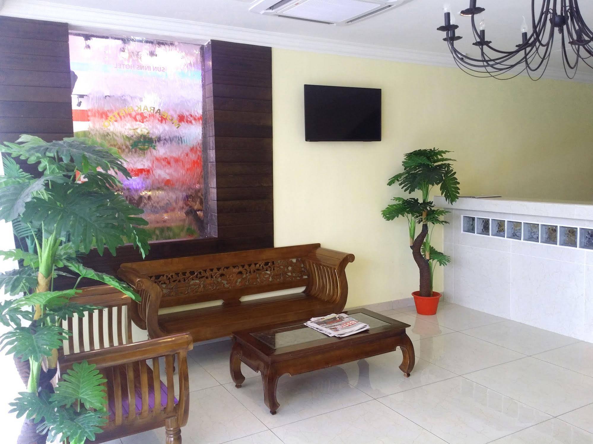 Sun Inns Hotel D'Mind เซอรีเคมบางัน ภายนอก รูปภาพ