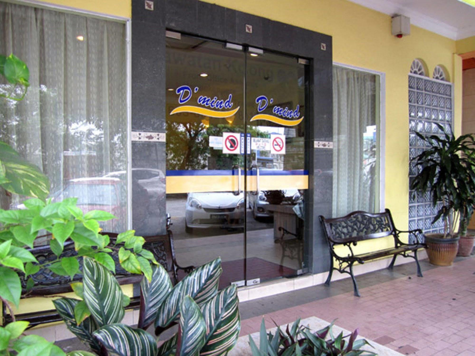 Sun Inns Hotel D'Mind เซอรีเคมบางัน ภายนอก รูปภาพ